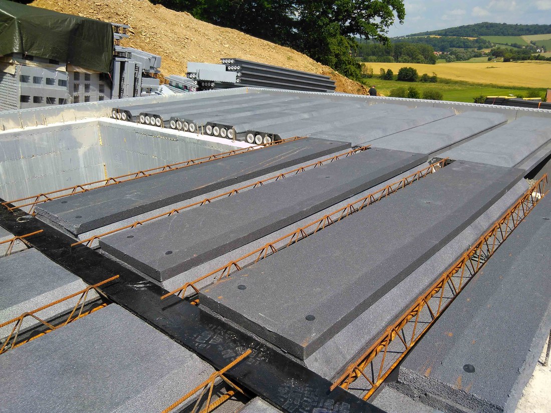 Styropordecke mit Aufstockungen vor dem Betonieren